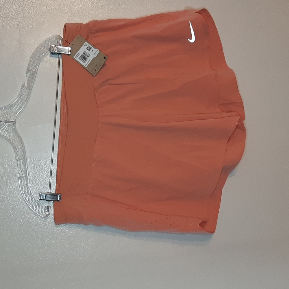 Nwt nike womens running shorts